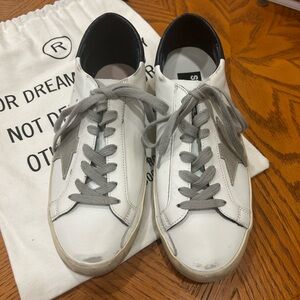Sz 9 Women’s super star Golden Goose